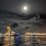 Tess - Offshore Nachtsaufnahme- European suppliers & Distributors
